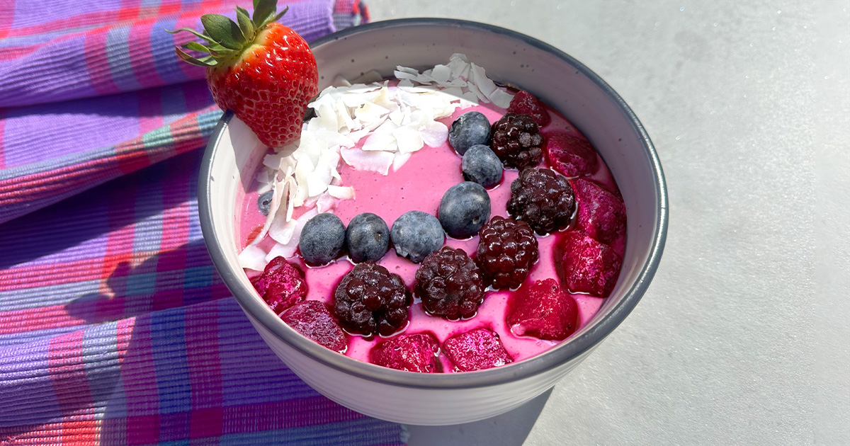 Dragon Fruit Antioxidant Smoothie Bowl Dragon Fruit Antioxidant Smoothie Bowl