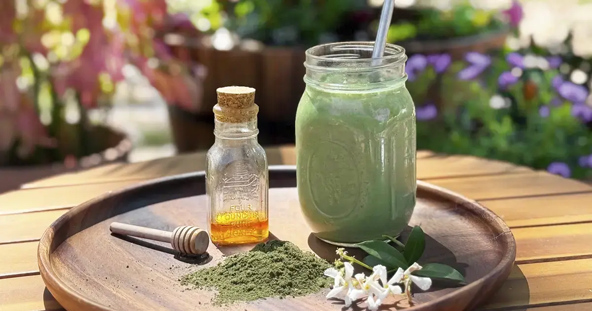 Wildflower honey smoothie_Blog_1200x630 green smoothie in a jar